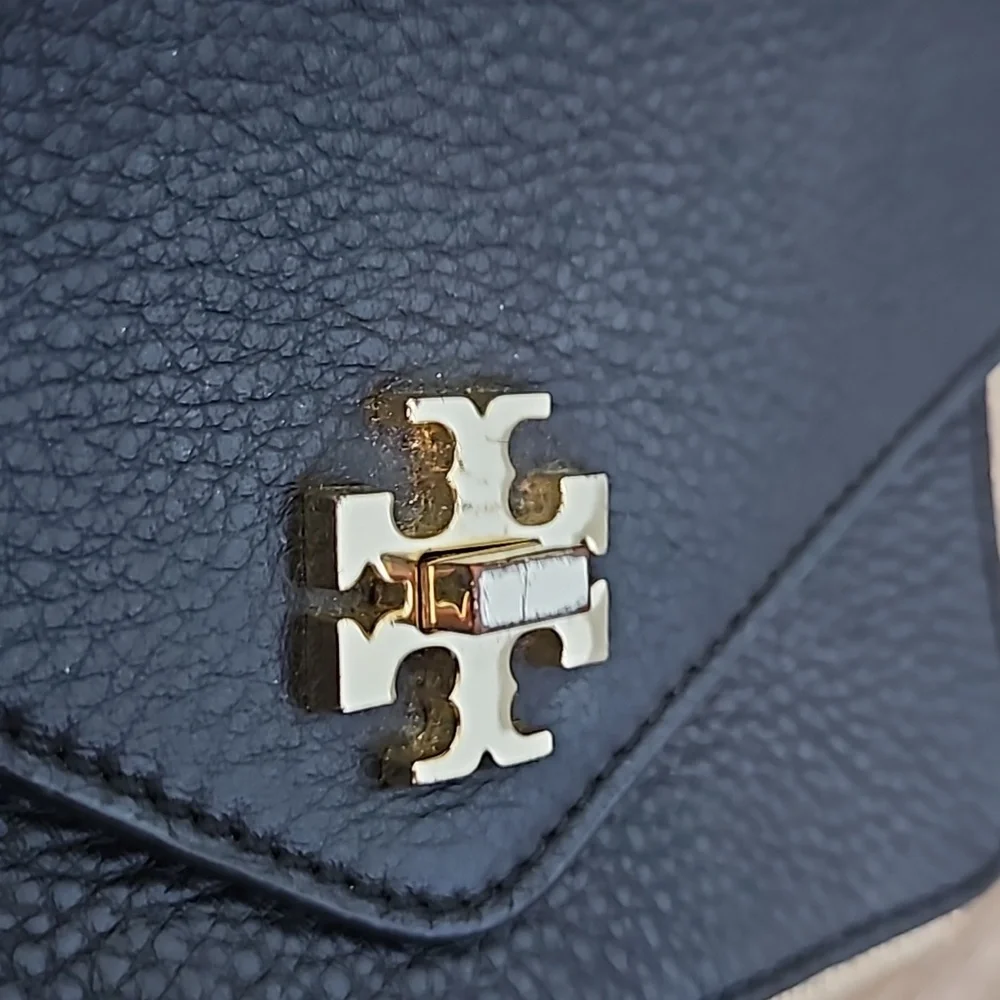 Black and gold tory burch purse - Picture 2 of 8